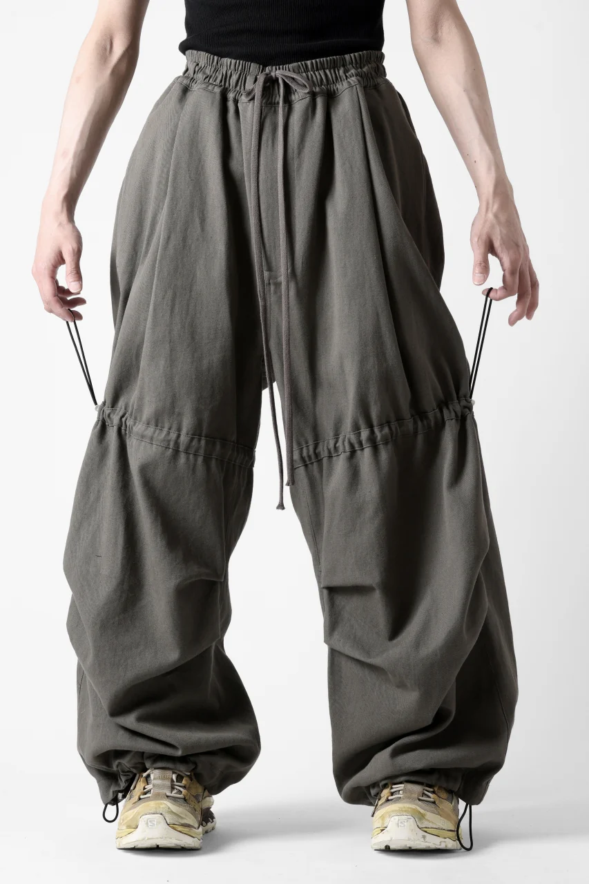 A.F ARTEFACT STRING-SQUEEZING WIDE PANTS / COTTON LINEN TWILL (KHAKI) - Image 11