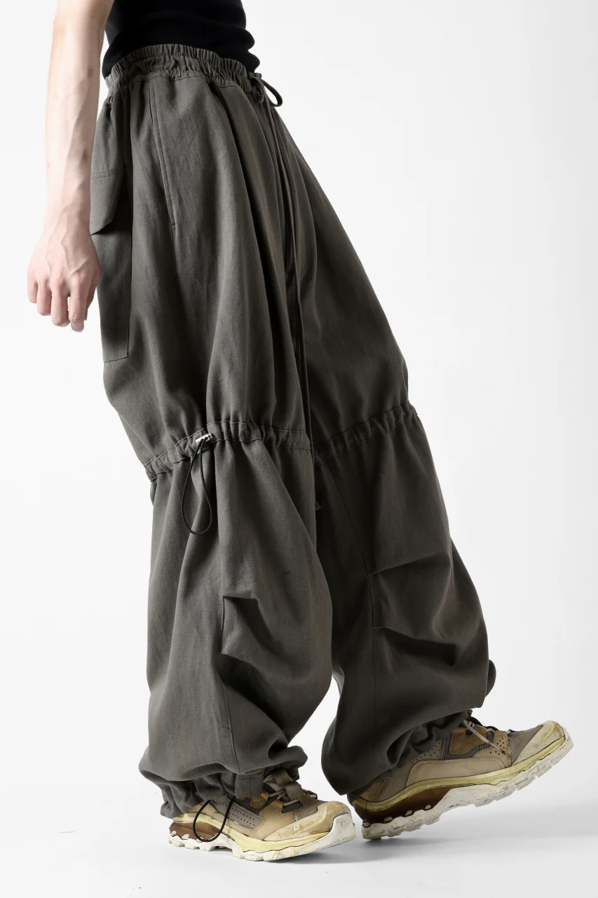 A.F ARTEFACT STRING-SQUEEZING WIDE PANTS / COTTON LINEN TWILL (KHAKI) - Image 13