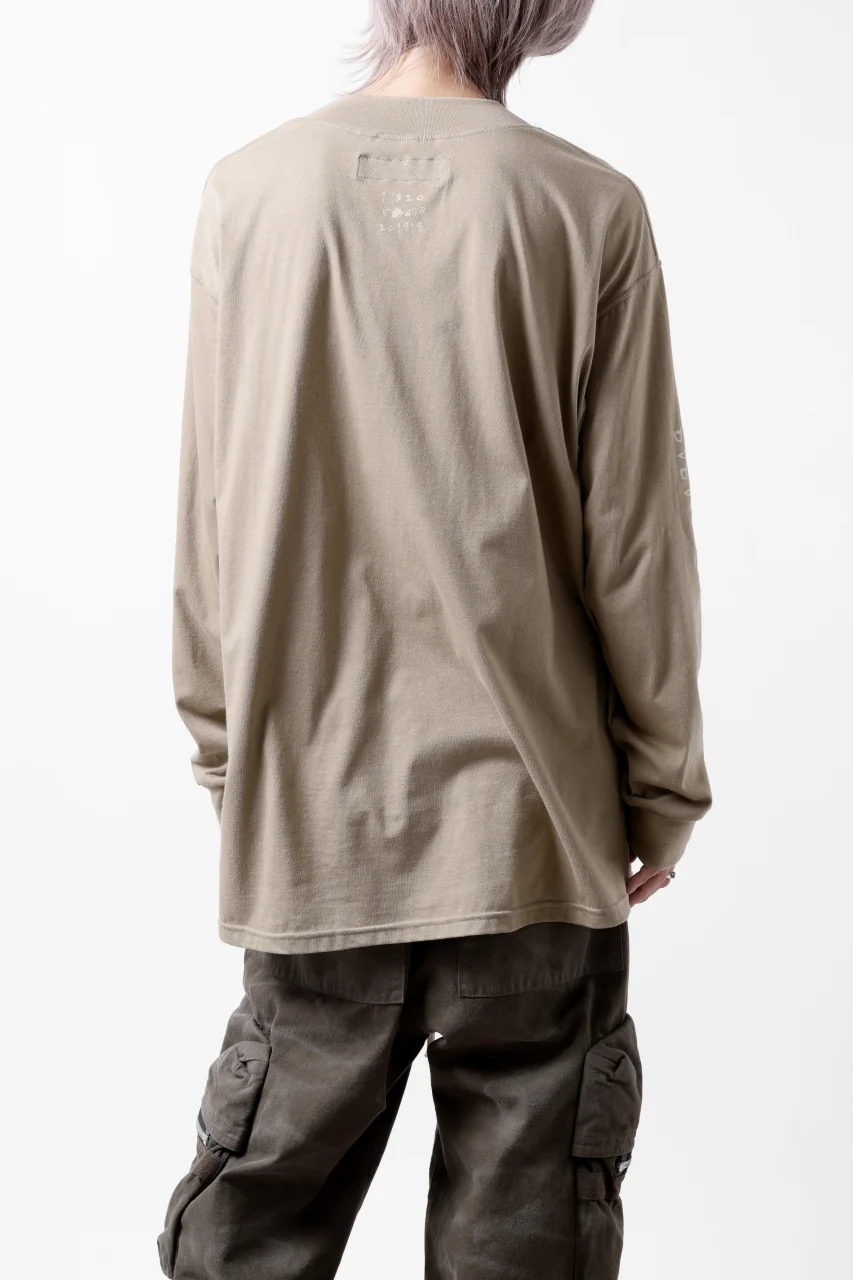 A.F ARTEFACT THICK-COLLAR BASIC L/S T-SHIRT / TYPE A PRINT (BEIGE) - Image 6