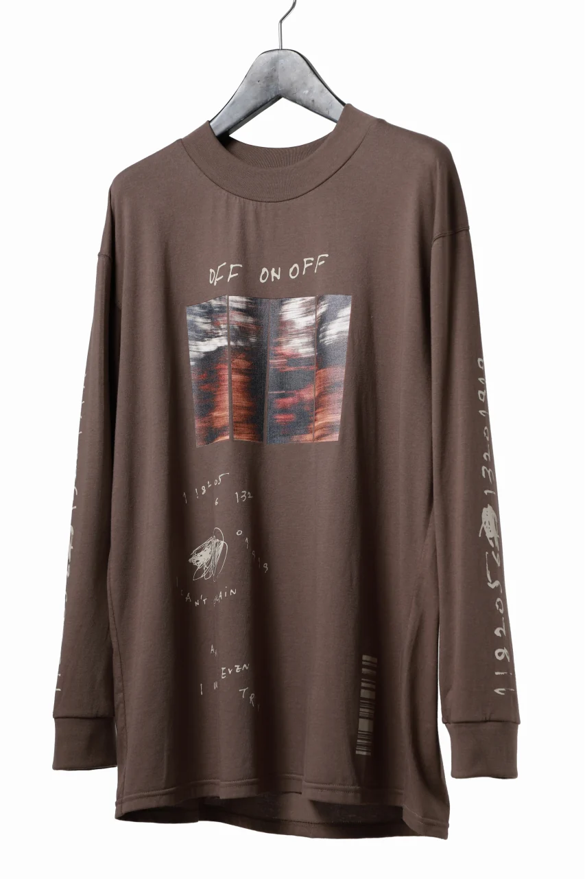 A.F ARTEFACT THICK-COLLAR BASIC L/S T-SHIRT / TYPE A PRINT (BROWN) - Image 2