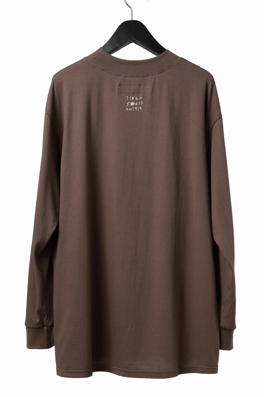 A.F ARTEFACT THICK-COLLAR BASIC L/S T-SHIRT / TYPE A PRINT (BROWN) - Image 3