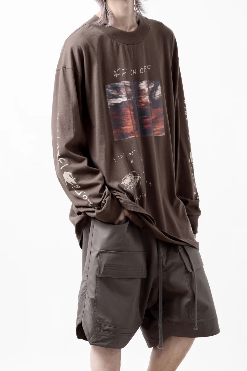 A.F ARTEFACT THICK-COLLAR BASIC L/S T-SHIRT / TYPE A PRINT (BROWN) - Image 4