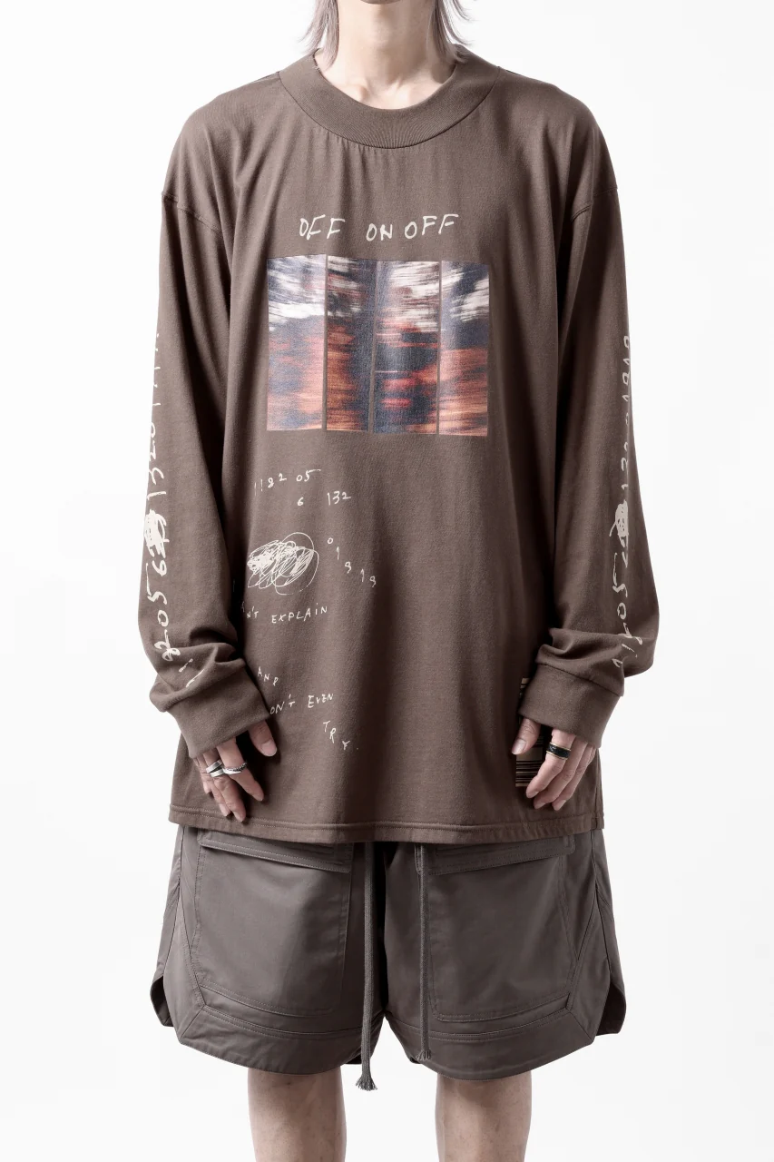 A.F ARTEFACT THICK-COLLAR BASIC L/S T-SHIRT / TYPE A PRINT (BROWN) - Image 5