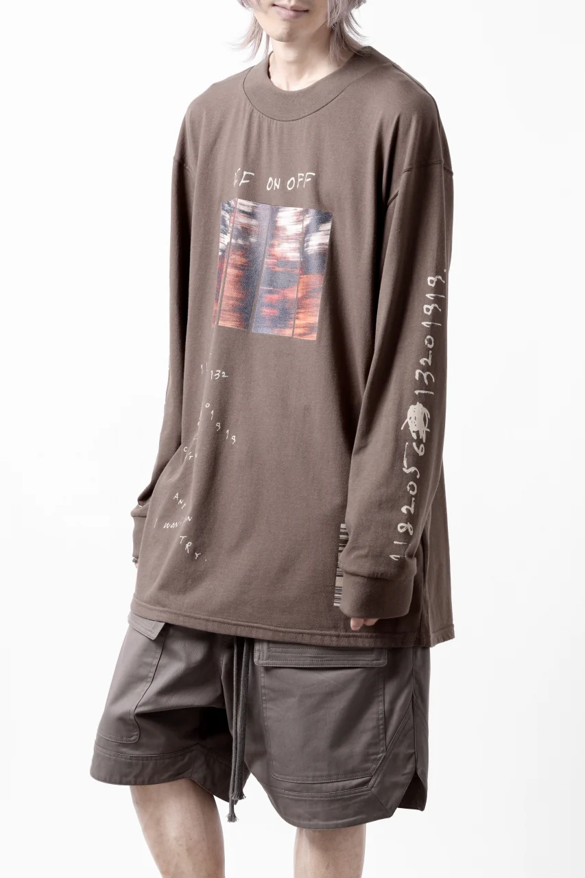 A.F ARTEFACT THICK-COLLAR BASIC L/S T-SHIRT / TYPE A PRINT (BROWN) - Image 7