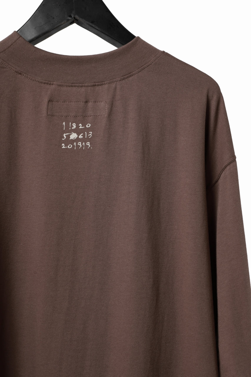 A.F ARTEFACT THICK-COLLAR BASIC L/S T-SHIRT / TYPE B PRINT (BROWN) - Image 14