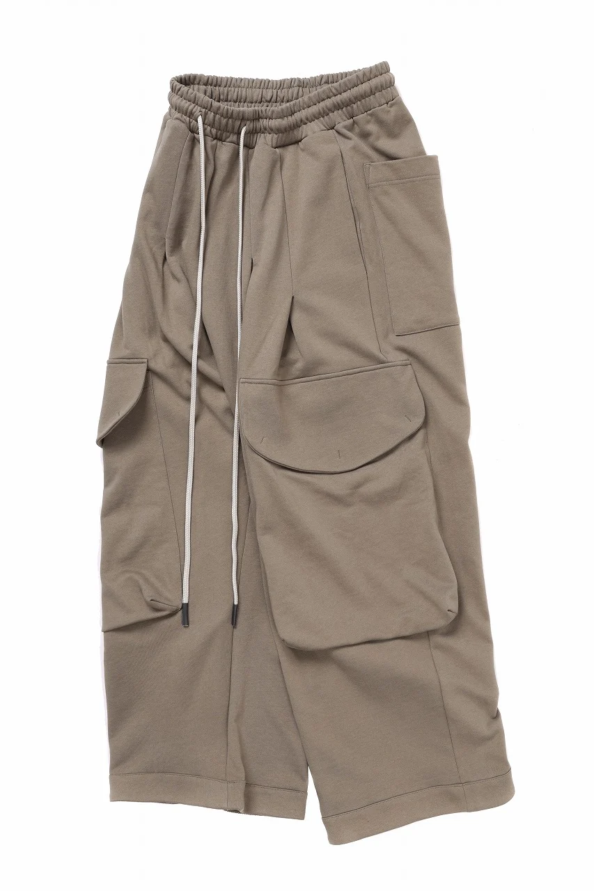 A.F ARTEFACT TUCK CARGO SWEAT WIDE PANTS (BEIGE) - Image 3