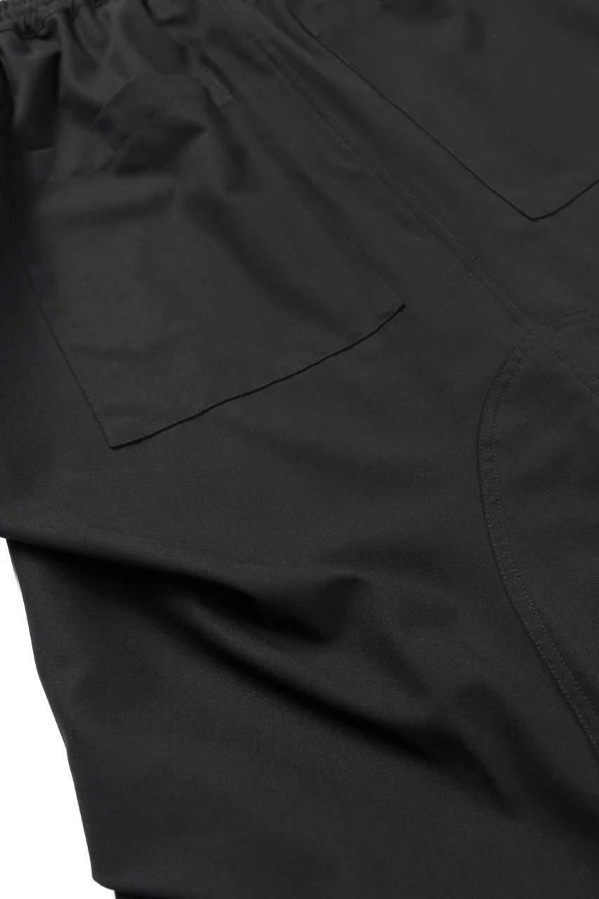 A.F ARTEFACT TUCK SHORTS / TROPICAL WOOL (BLACK) - Image 14