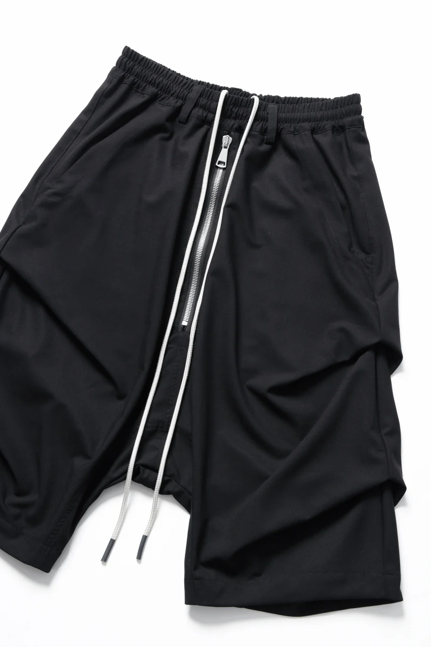 A.F ARTEFACT TUCK SHORTS / TROPICAL WOOL (BLACK) - Image 4