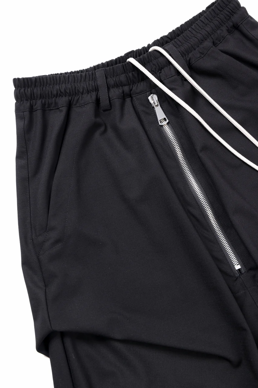 A.F ARTEFACT TUCK SHORTS / TROPICAL WOOL (BLACK) - Image 7