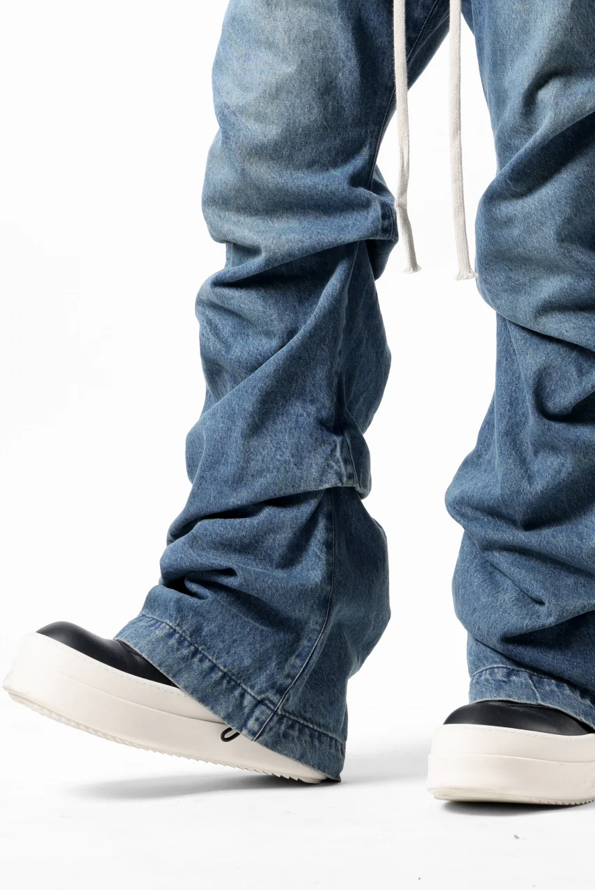 A.F ARTEFACT TUCK SLIM BAGGY PANTS / FADED DENIM (BLUE) - Image 27