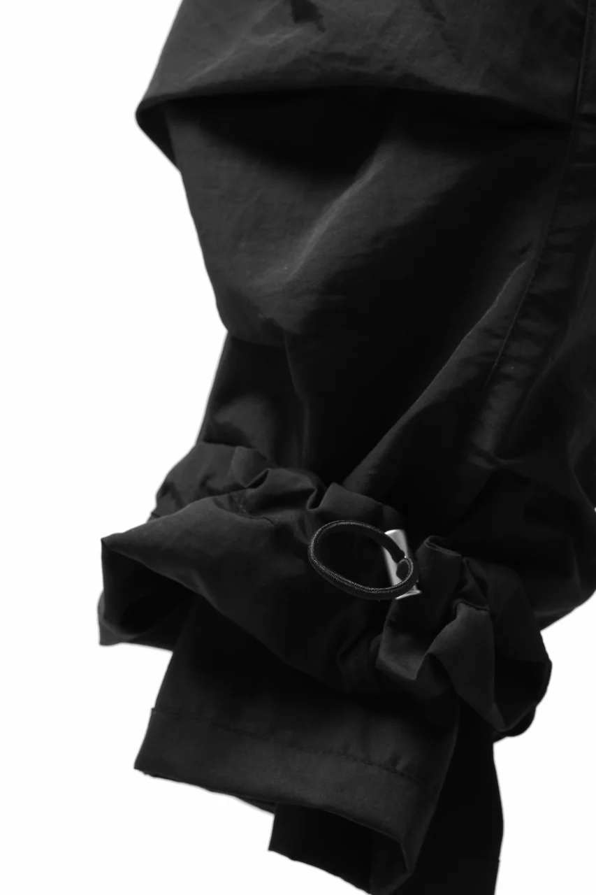 A.F ARTEFACT TUCK VOLUME BAGGY PANTS / CONY GRUNZE (BLACK) - Image 17