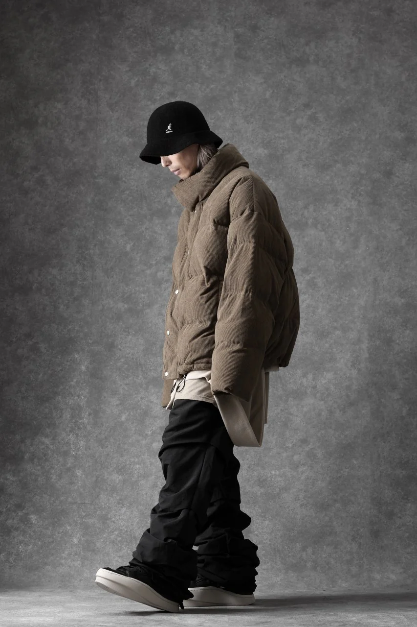 A.F ARTEFACT TUCK VOLUME BAGGY PANTS / CONY GRUNZE (BLACK) - Image 21