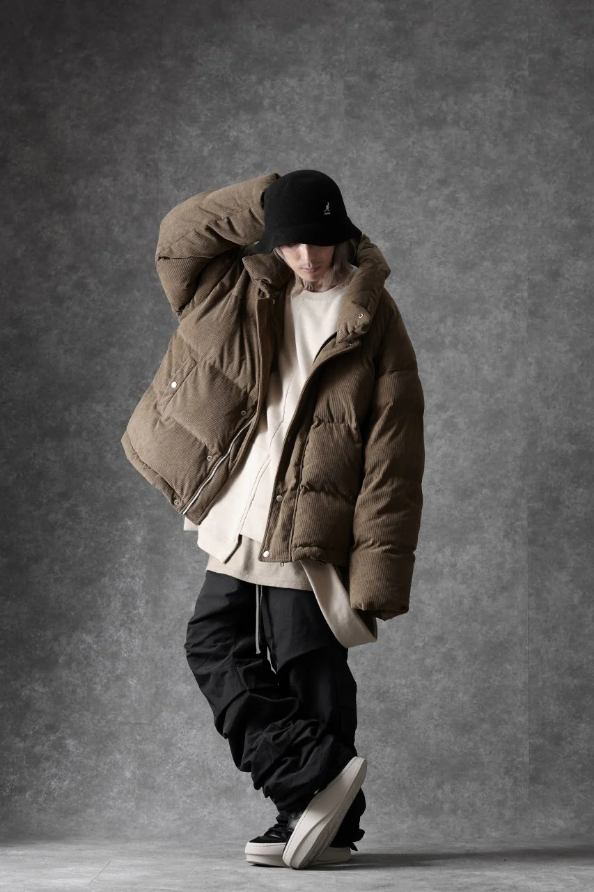 A.F ARTEFACT TUCK VOLUME BAGGY PANTS / CONY GRUNZE (BLACK) - Image 25
