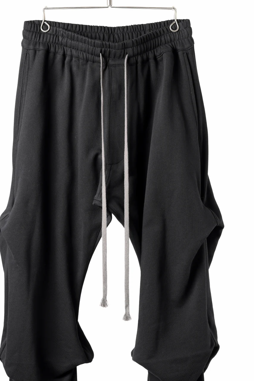 A.F ARTEFACT TUCK VOLUME BAGGY PANTS / COTTON-TERRY (BLACK) - Image 6