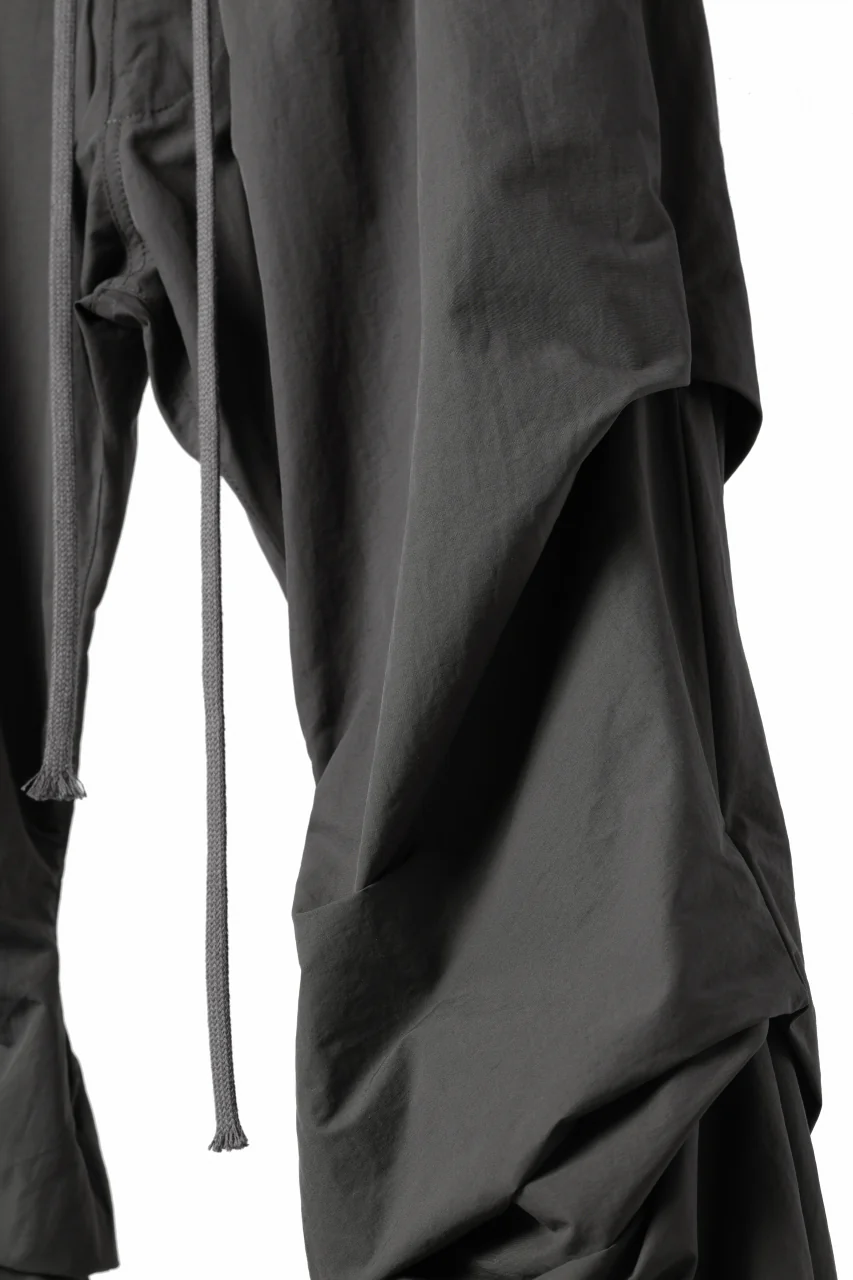 A.F ARTEFACT TUCK VOLUME BAGGY PANTS / SMOOTH NYLON (KHAKI) - Image 7