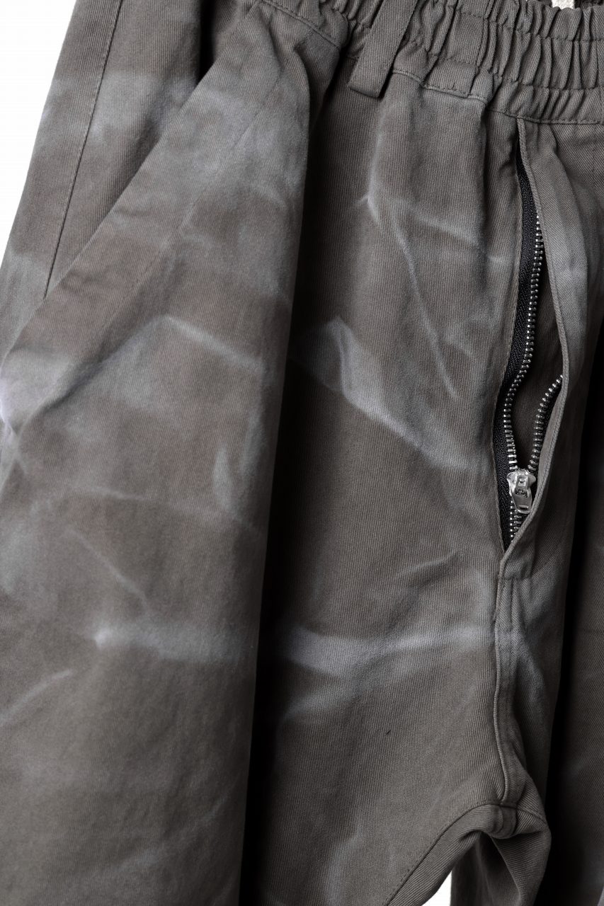 A.F ARTEFACT TUCK VOLUME BAGGY PANTS / VINTAGE DYED (KHAKI) - Image 16