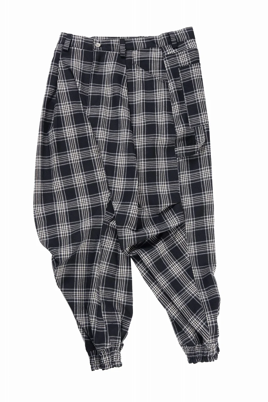 A.F ARTEFACT TUCK WIDE EASY PANTS / TARTAN CHECK (BLACK x GREY) - Image 3