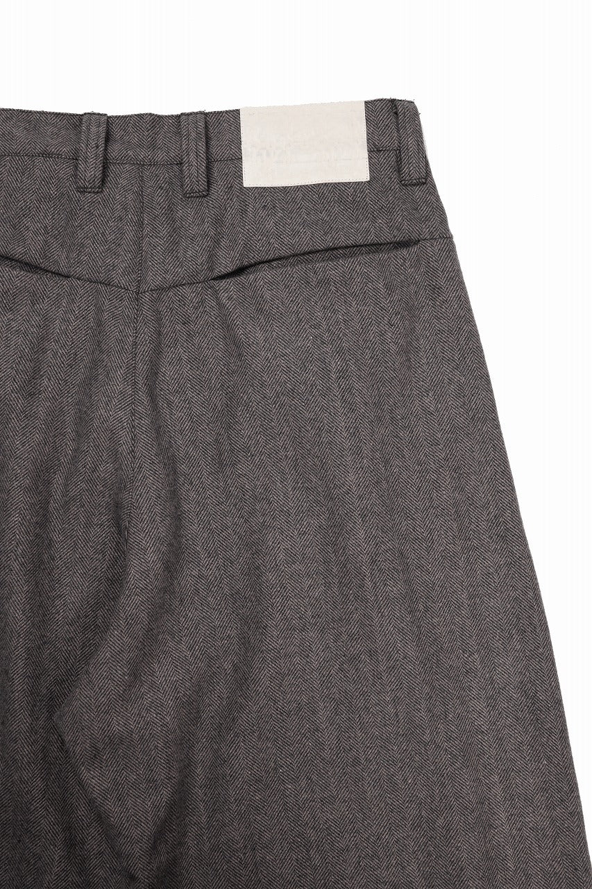 A.F ARTEFACT TUCK WIDE TROUSERS / HERRING BONE WOOL (BROWN) - Image 7