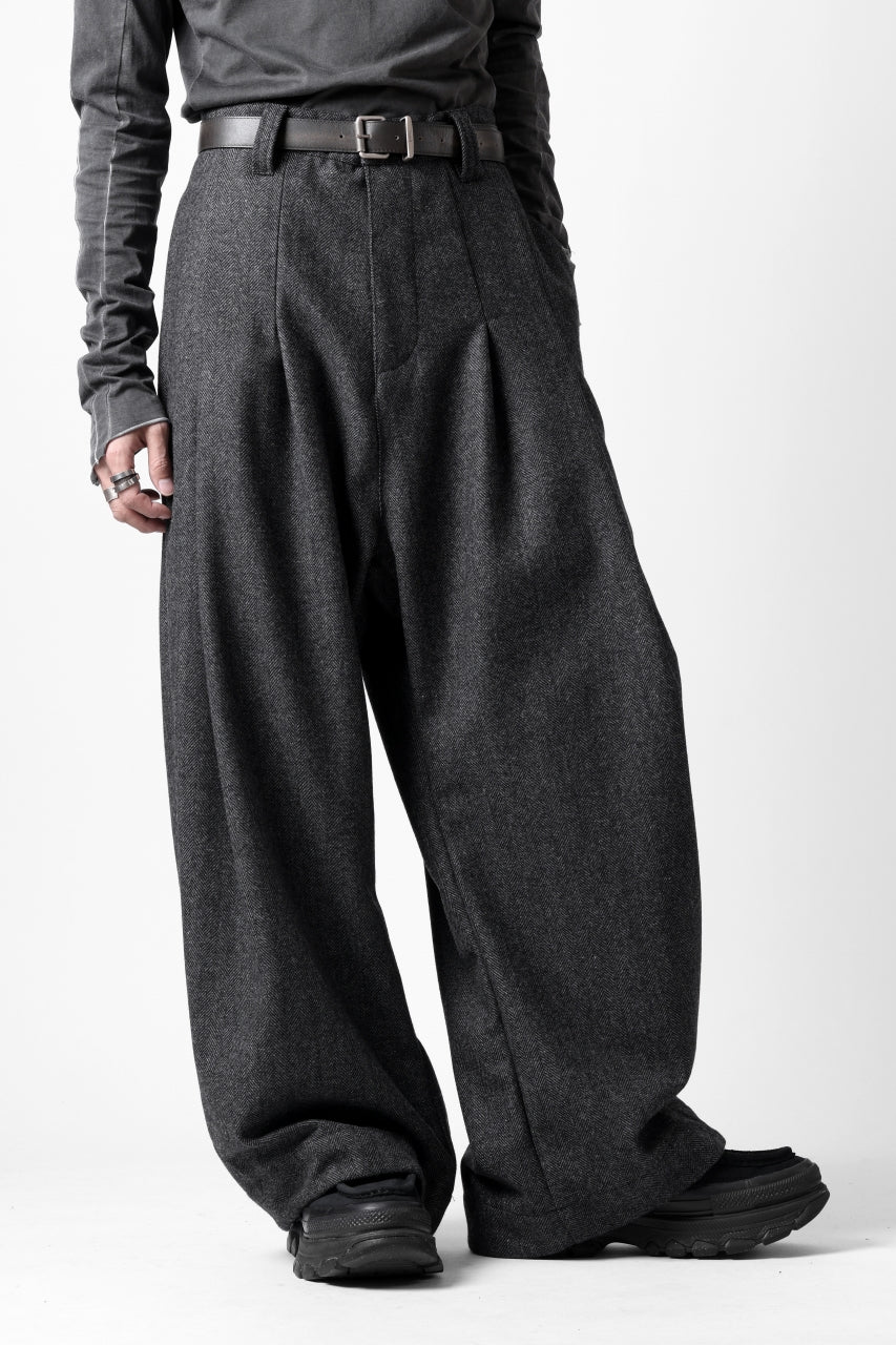 A.F ARTEFACT TUCK WIDE TROUSERS / HERRING BONE WOOL (D.GREY) - Image 10