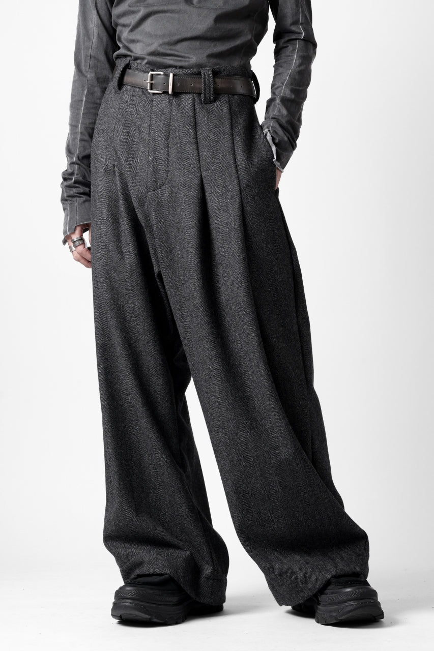 A.F ARTEFACT TUCK WIDE TROUSERS / HERRING BONE WOOL (D.GREY) - Image 11
