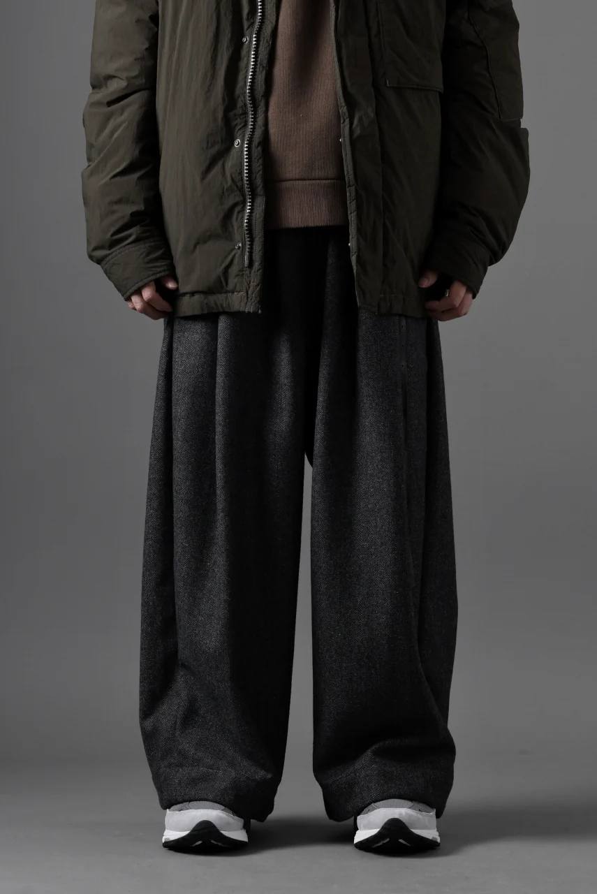 A.F ARTEFACT TUCK WIDE TROUSERS / HERRING BONE WOOL (D.GREY) - Image 25