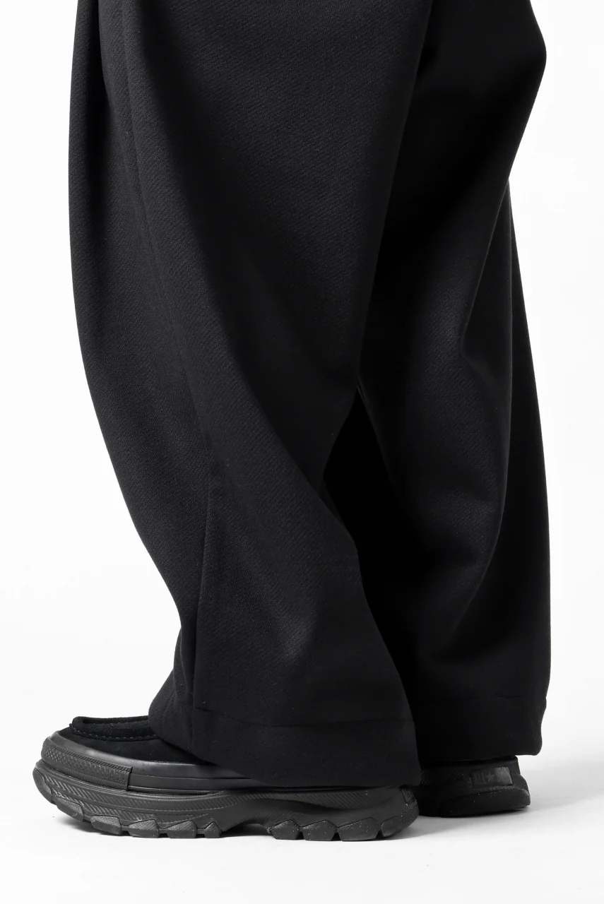 A.F ARTEFACT TUCK WIDE TROUSERS / KNITTED WOOLY TWILL (BLACK) - Image 40