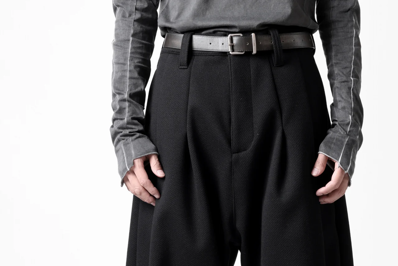 A.F ARTEFACT TUCK WIDE TROUSERS / KNITTED WOOLY TWILL (BLACK) - Image 44