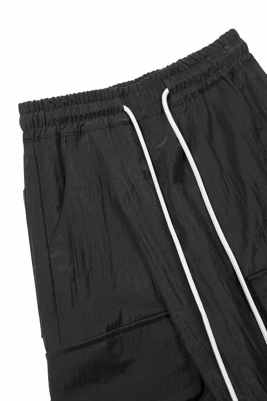 A.F ARTEFACT VOLUME WRAP CARGO SHORTS (BLACK) - Image 5