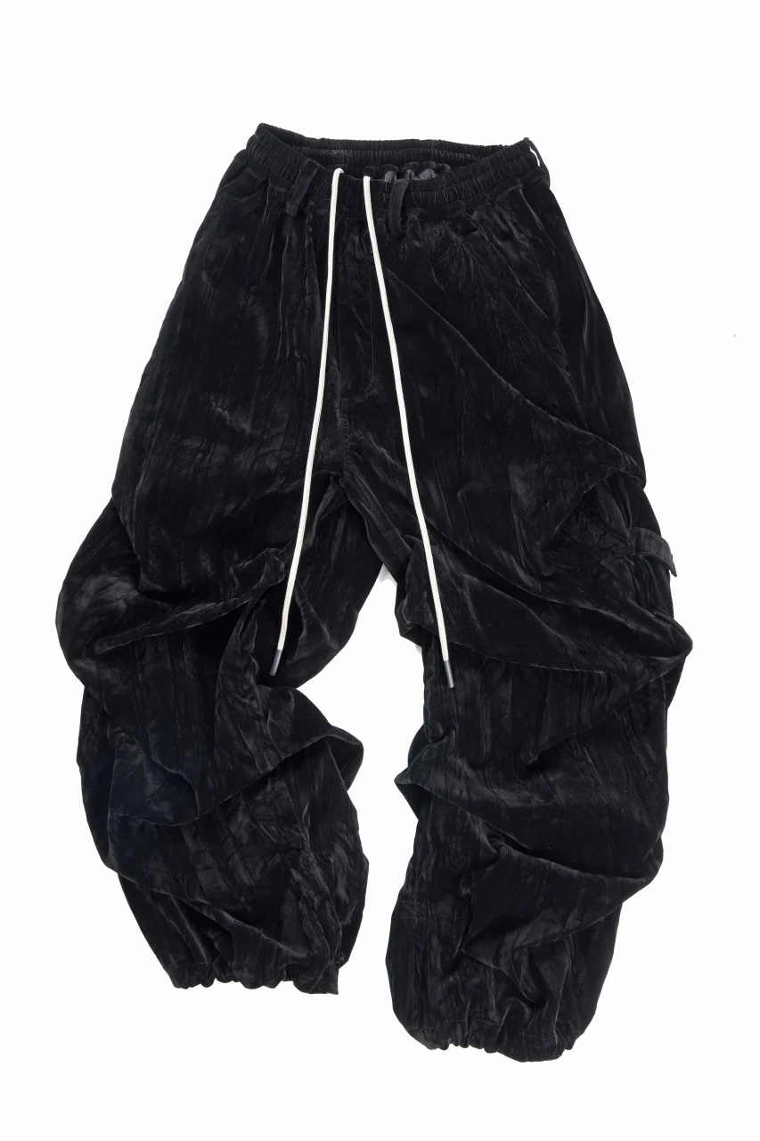 A.F ARTEFACT WASHER VELOR TUCK WIDE PANTS (BLACK) - Image 3