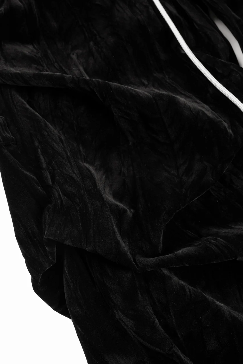A.F ARTEFACT WASHER VELOR TUCK WIDE PANTS (BLACK) - Image 7