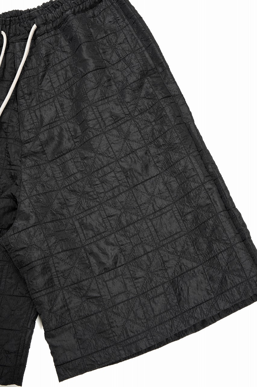 A.F ARTEFACT WIDE SHORTS / DECORATIVE LATTICE PATTERN (BLACK) - Image 4
