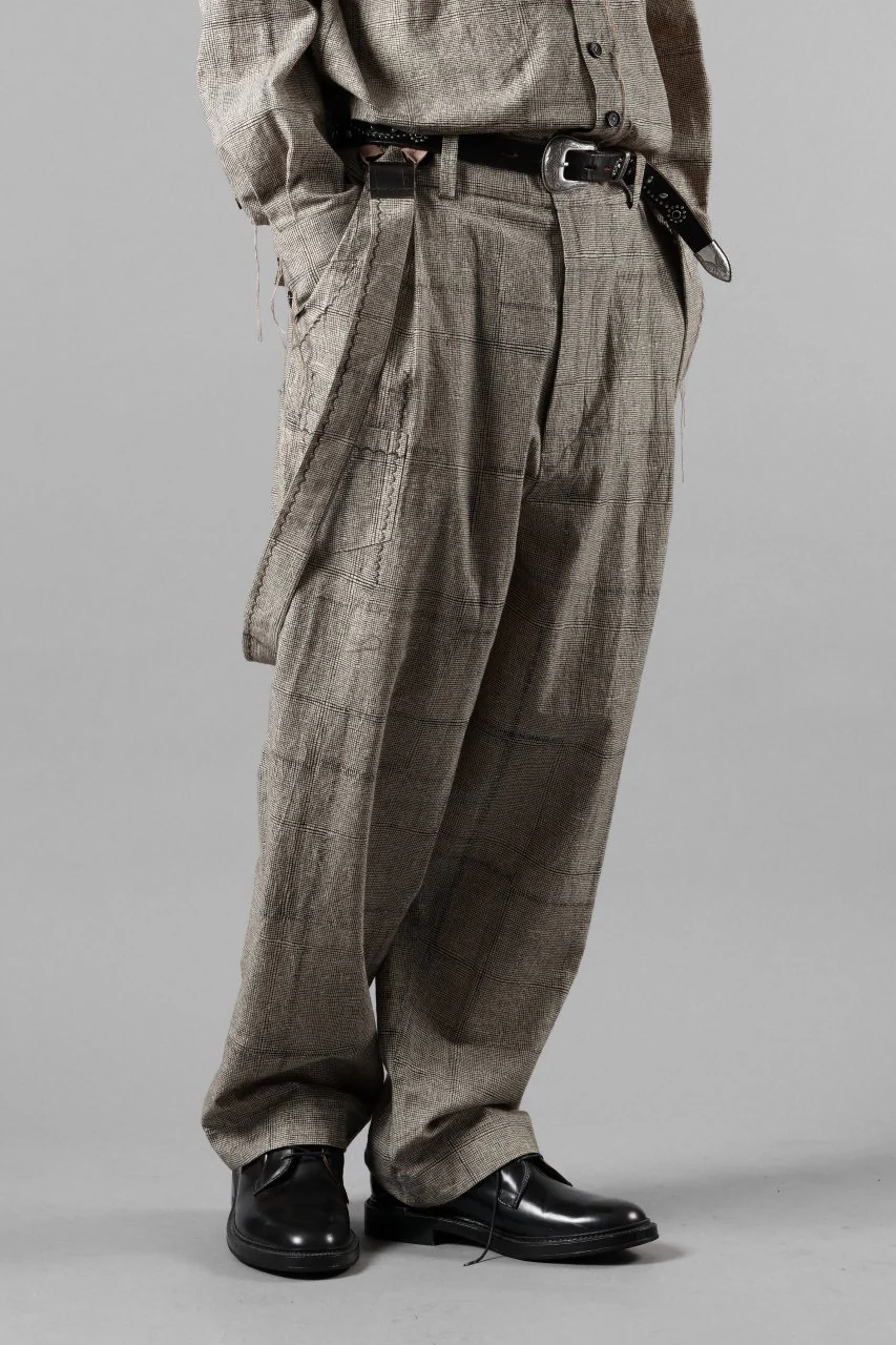 A TENTATIVE ATELIER exclusive George II PAINTER'S CROSS BAND PANTS (BLACK BEIGE) - Image 11
