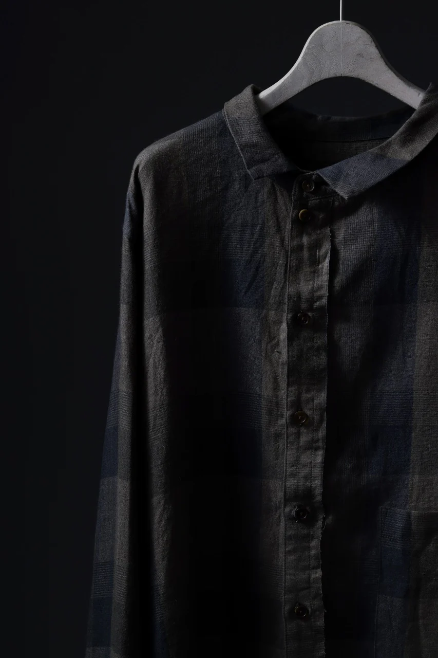 Aleksandr Manamis Asymmetry Shirt / Organic Linen (CHECKED) - Image 30