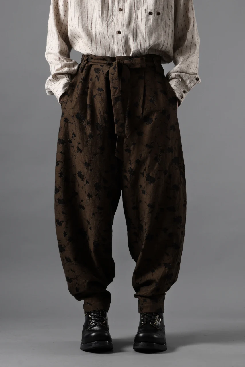 Aleksandr Manamis exclusive BUTTON LEG LOOSE PANT (BLACK / BROWN) - Image 25