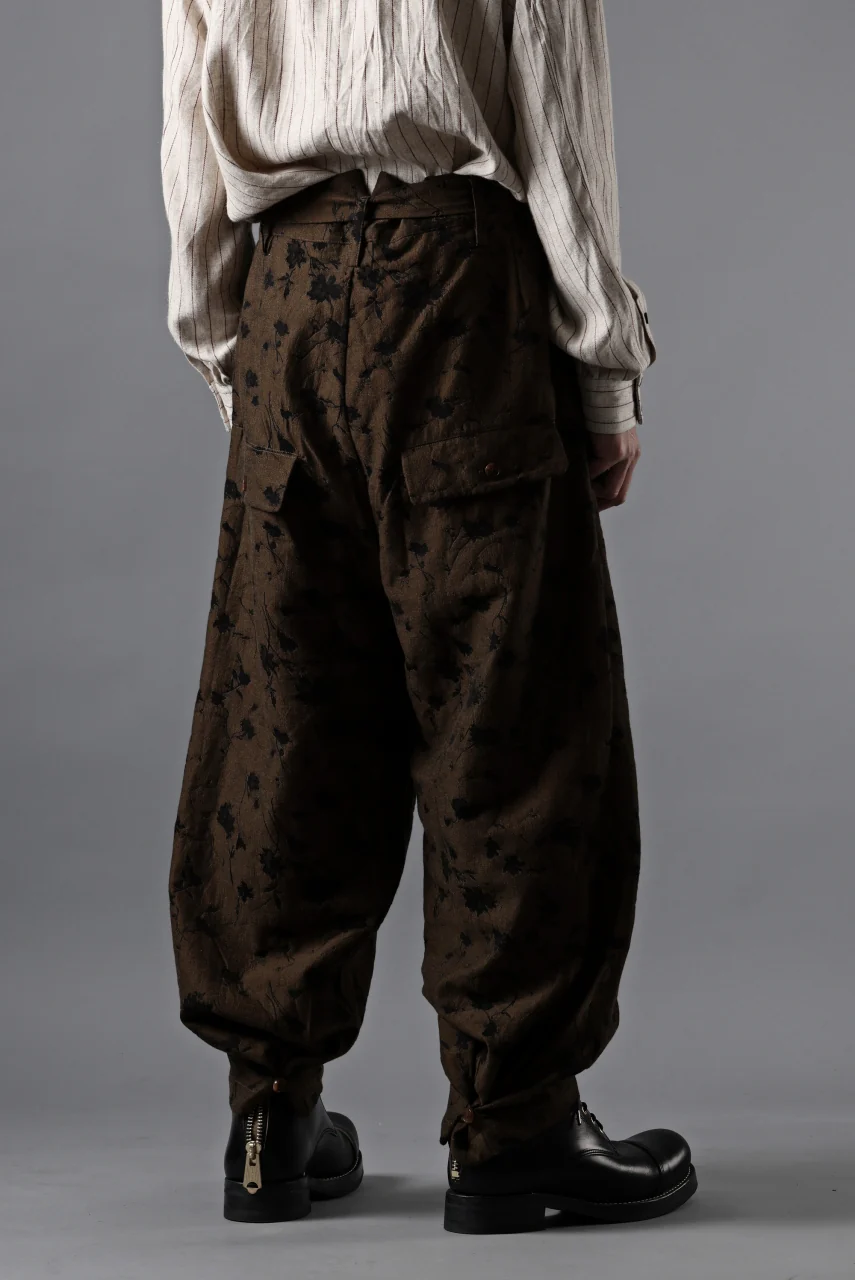 Aleksandr Manamis exclusive BUTTON LEG LOOSE PANT (BLACK / BROWN) - Image 26