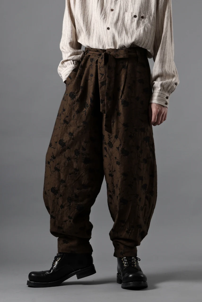 Aleksandr Manamis exclusive BUTTON LEG LOOSE PANT (BLACK / BROWN) - Image 27