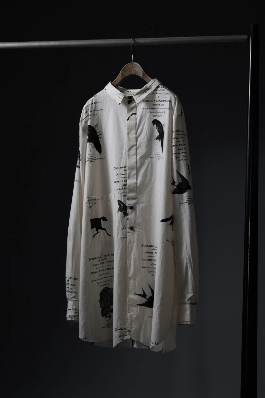 Aleksandr Manamis Short Collar Shirt / Type Writer Cotton (LECTURES) - Image 25