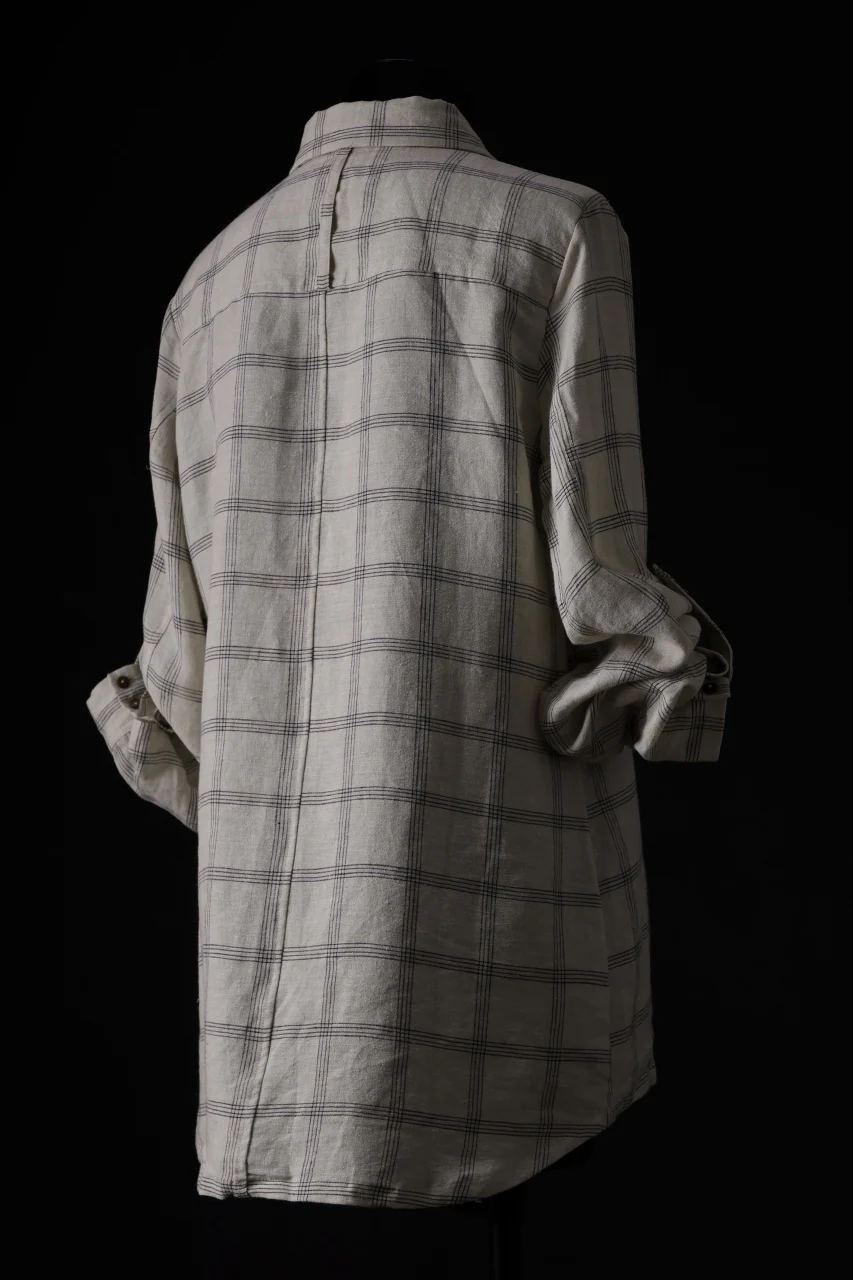 Aleksandr Manamis Strap Back Check Shirt (NAVY / OFF WHITE CHECK) - Image 3