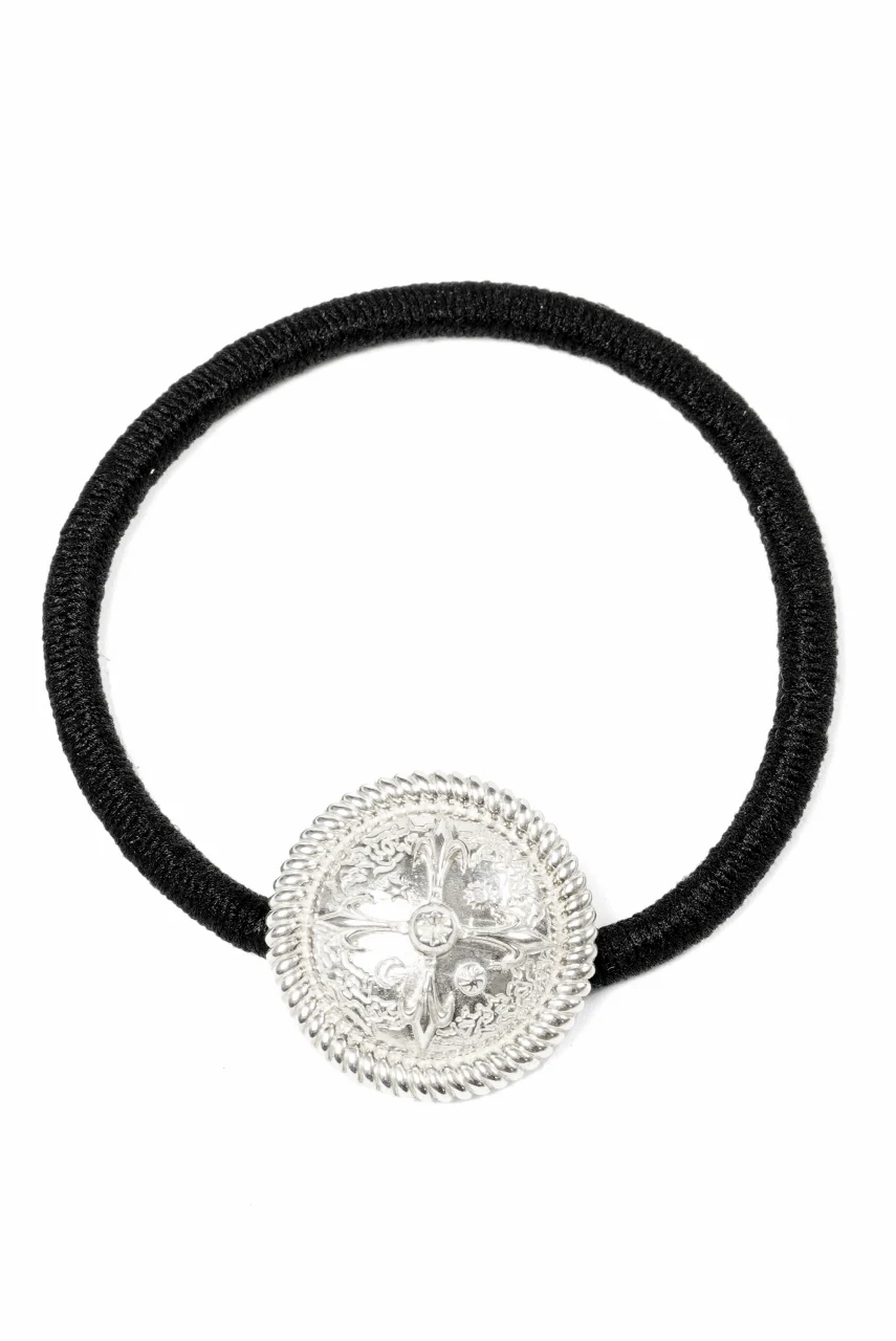 BACKLASH THE LINE CONCHO SILVER 925 HAIR TIES BRACELET (SILVER) - Image 3