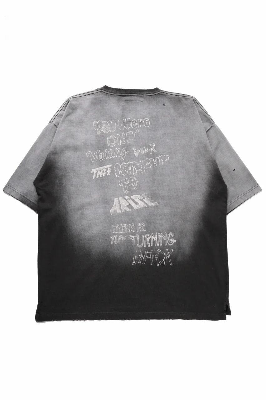 BACKLASH xx Maison MIHARA YASUHIRO 25th ANNIVERSARY GRAPHIC T-SHIRT (BEIGE) - Image 3
