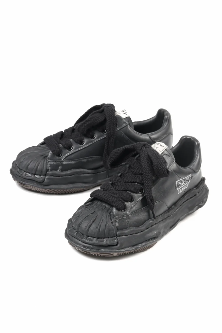 BACKLASH XX Maison MIHARA YASUHIRO “BLAKEY” OG SOLE STEER GARMEN-WAX-FINISH LOW-TOP SNEAKER (BLACK) - Image 2
