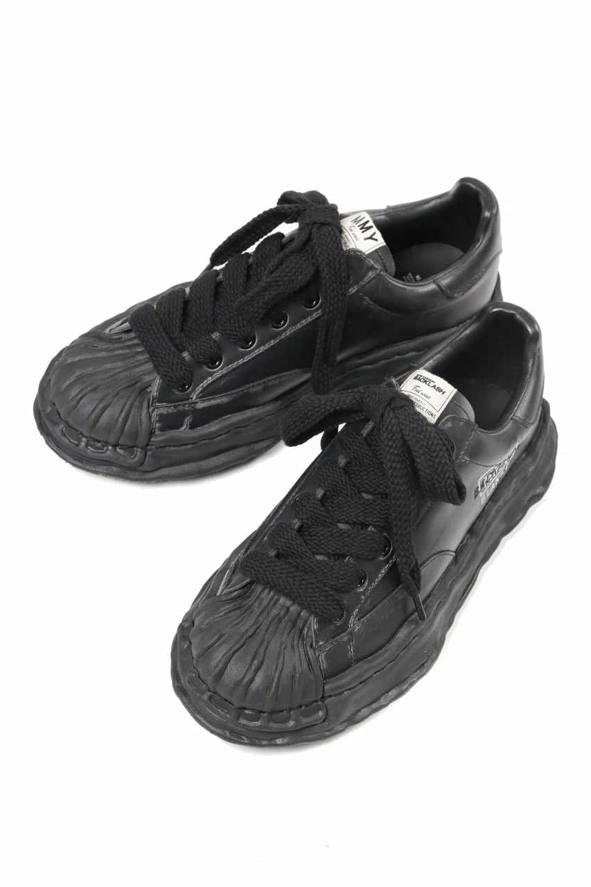 BACKLASH XX Maison MIHARA YASUHIRO “BLAKEY” OG SOLE STEER GARMEN-WAX-FINISH LOW-TOP SNEAKER (BLACK) - Image 9