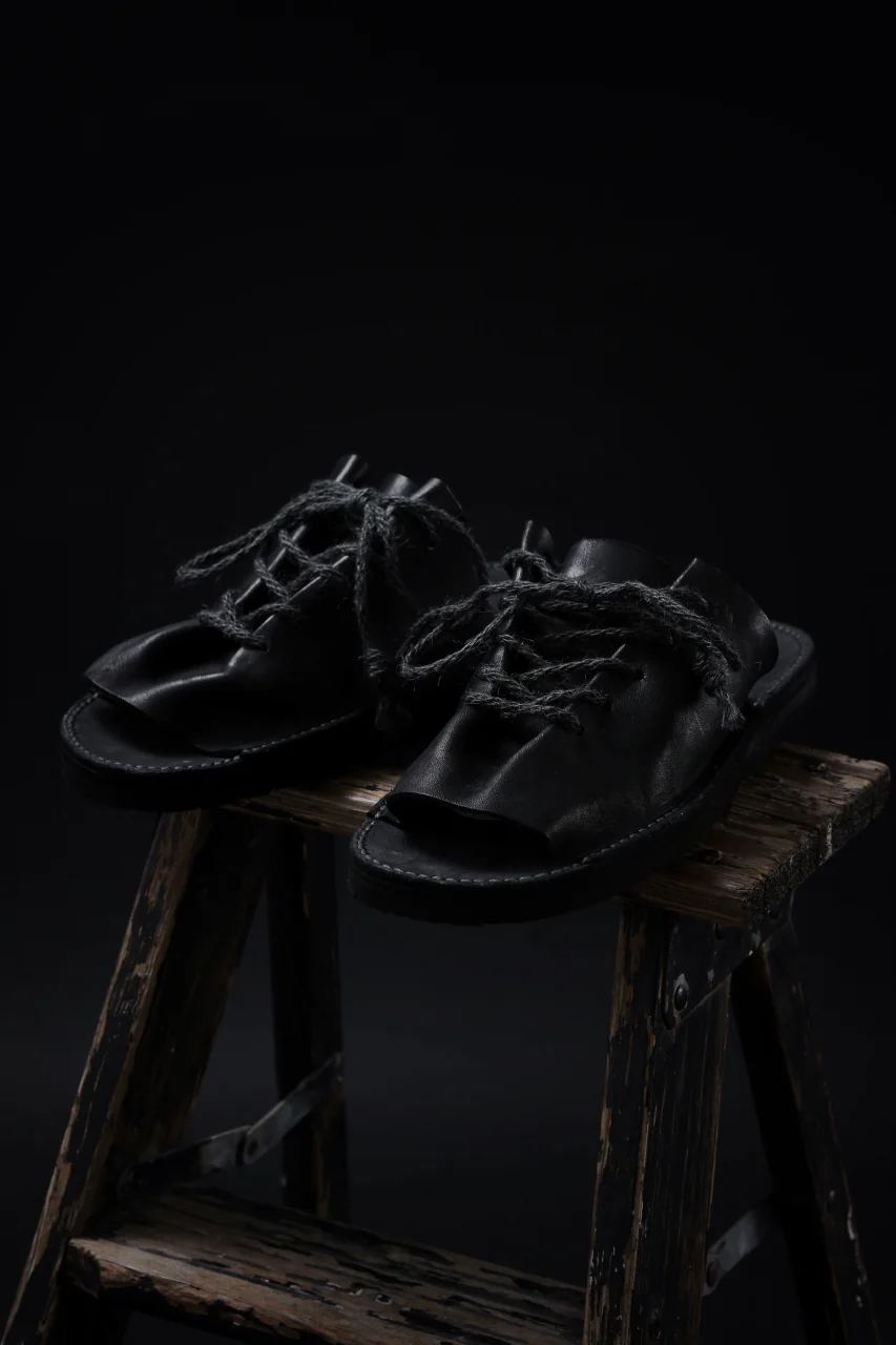 BACKLASH xx TOKYOSANDAL DRAPE FITTED SANDAL / DOUBLE SHOULDER OBJECT DYED (BLACK) - Image 6