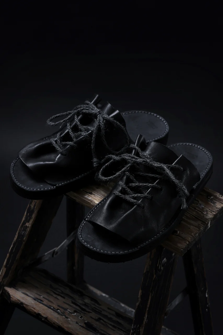 BACKLASH xx TOKYOSANDAL DRAPE FITTED SANDAL / DOUBLE SHOULDER OBJECT DYED (BLACK) - Image 7