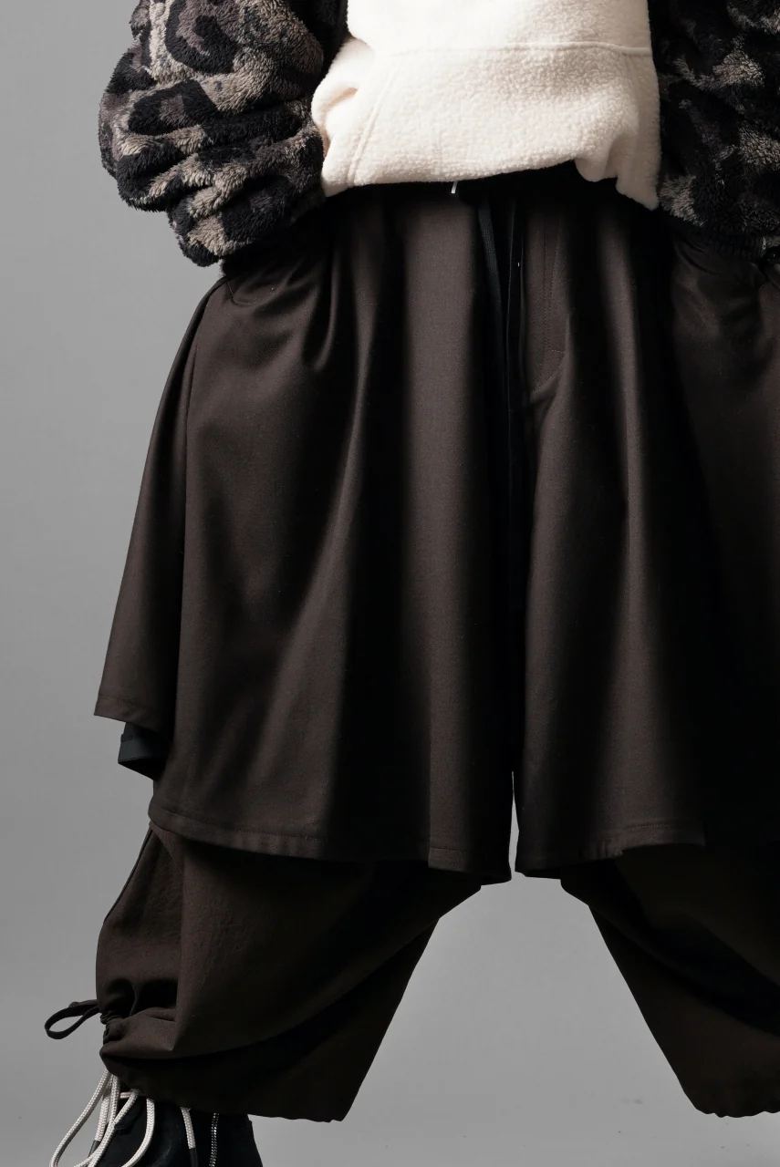 beauty : beast 8Q LAYERED SUPER WIDE SAROUEL PANTS (BROWN) - Image 19