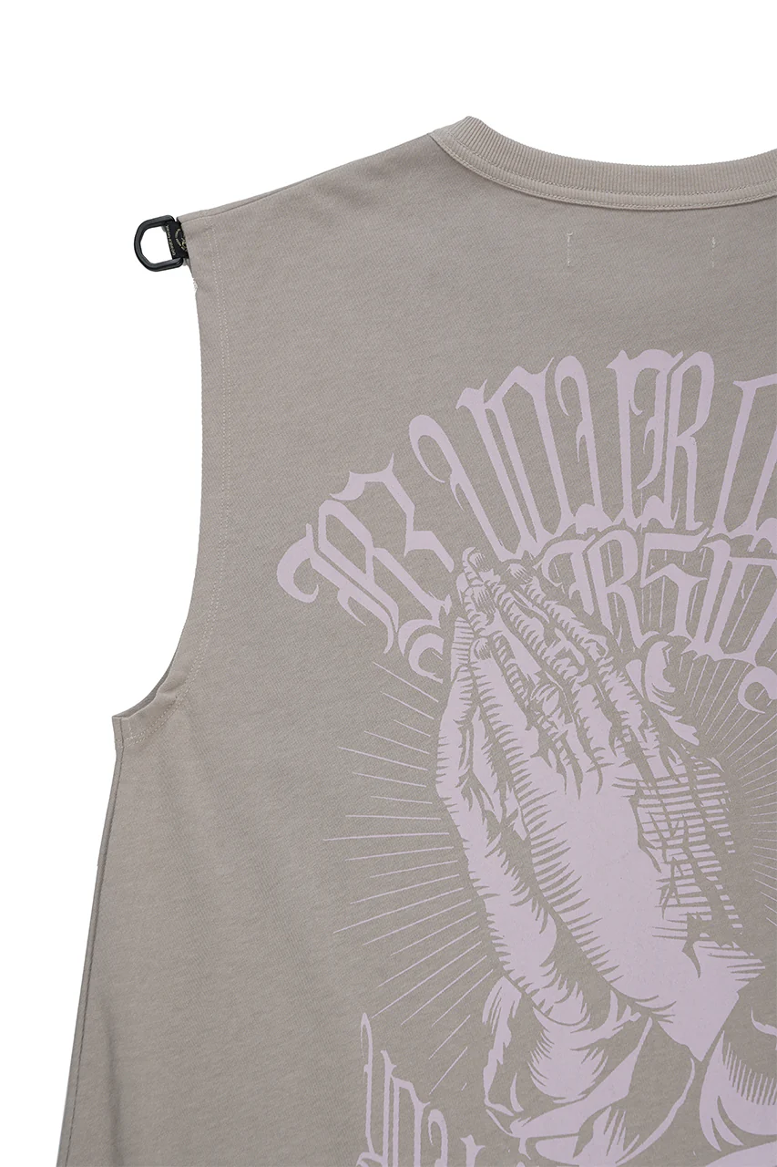 beauty : beast ESSENTIAL GRAPHIC LINE SLEEVELESS TEE (PRAYER / LIGHT MOCHA) - Image 9