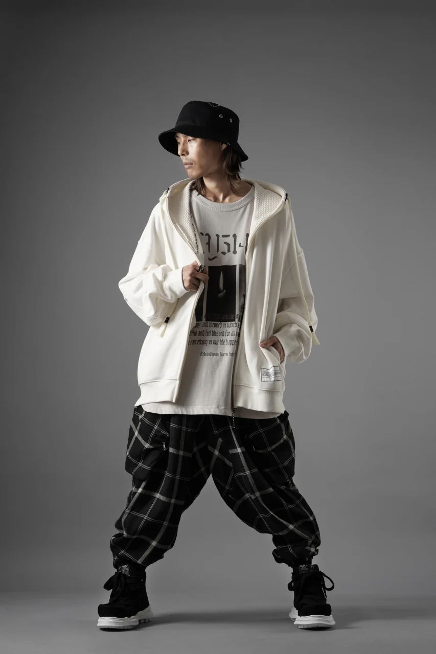 beauty : beast FRONT ZIP HOODIE (OFF WHITE) - Image 14