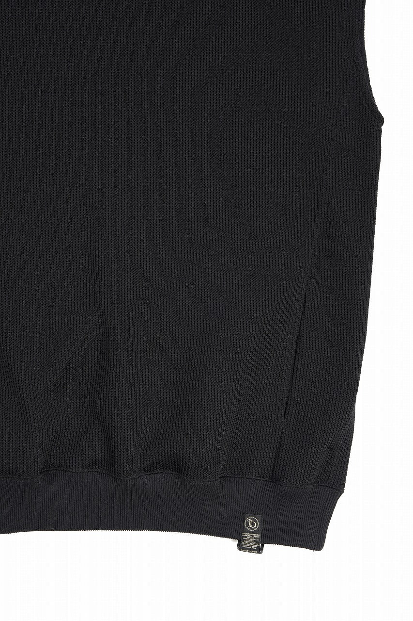 beauty : beast HIGH-NECK SLEEVELESS PULLOVER (BLACK) - Image 5