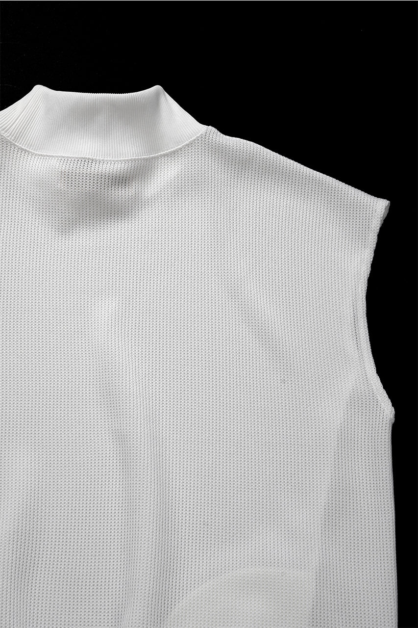 beauty : beast HIGH-NECK SLEEVELESS PULLOVER (WHITE) - Image 6