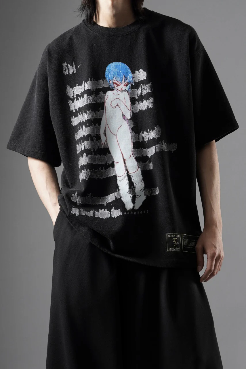 beauty:beast × IWG ESS GRAPHIC PRINT TEE / 9.1oz MAGNUM (TINK / SUMI BLACK) - Image 4